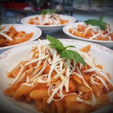 Ξενοδοχείο Cinzia 2*